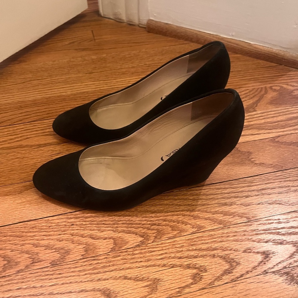Suede black wedges